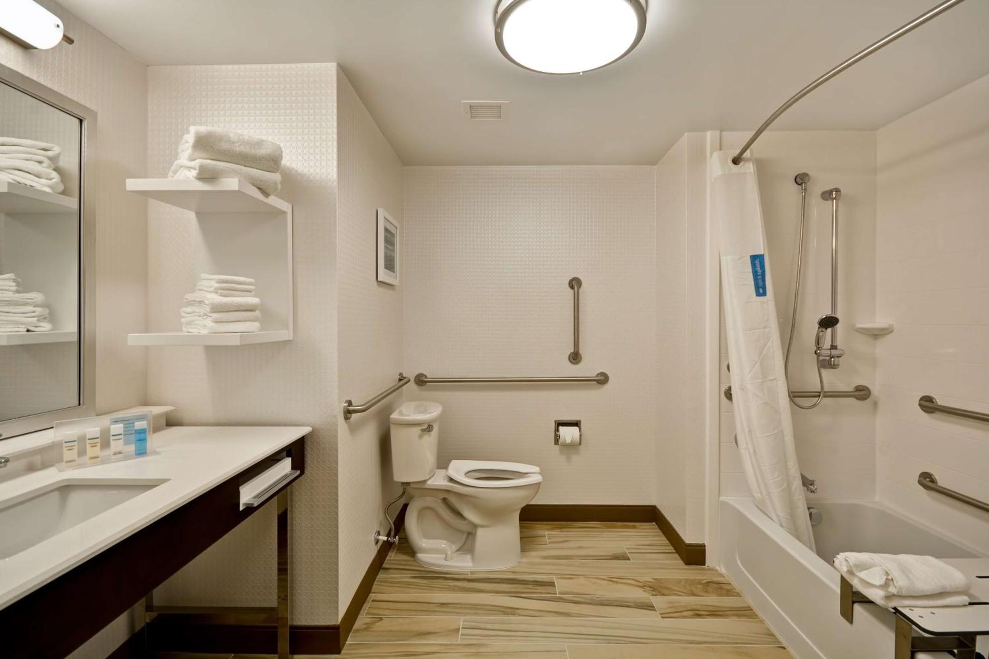 King Room - Mobility Access/Non-Smoking